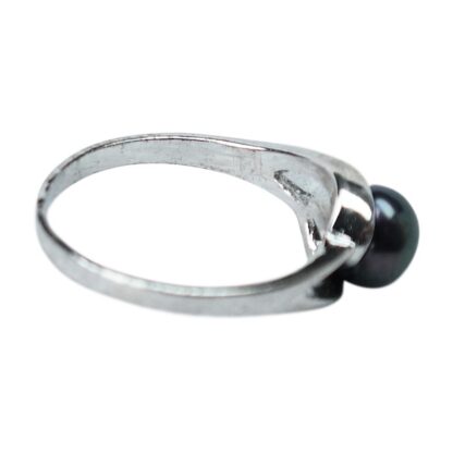 Black Pearl Ring on Silver Band - Image 2