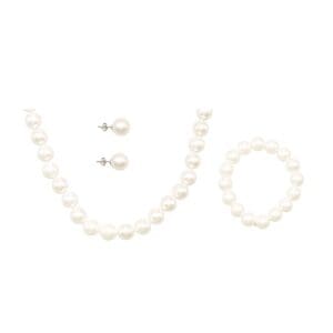 Pearl jewelry set: necklace, earrings, bracelet.